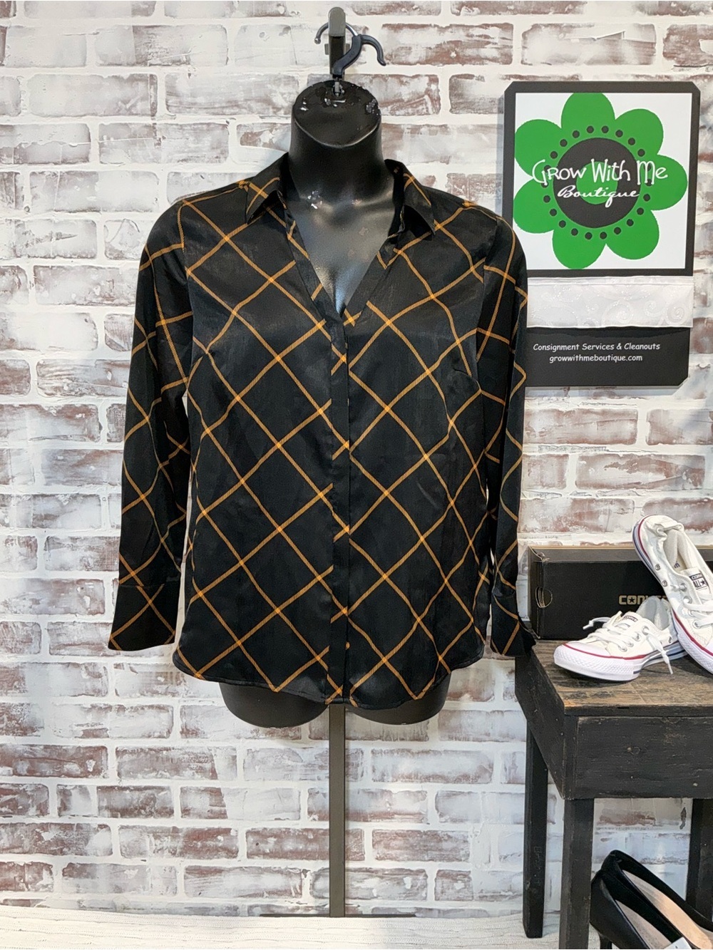 Worthington Black Button-Down Shirt with Tan Windowpane Grid